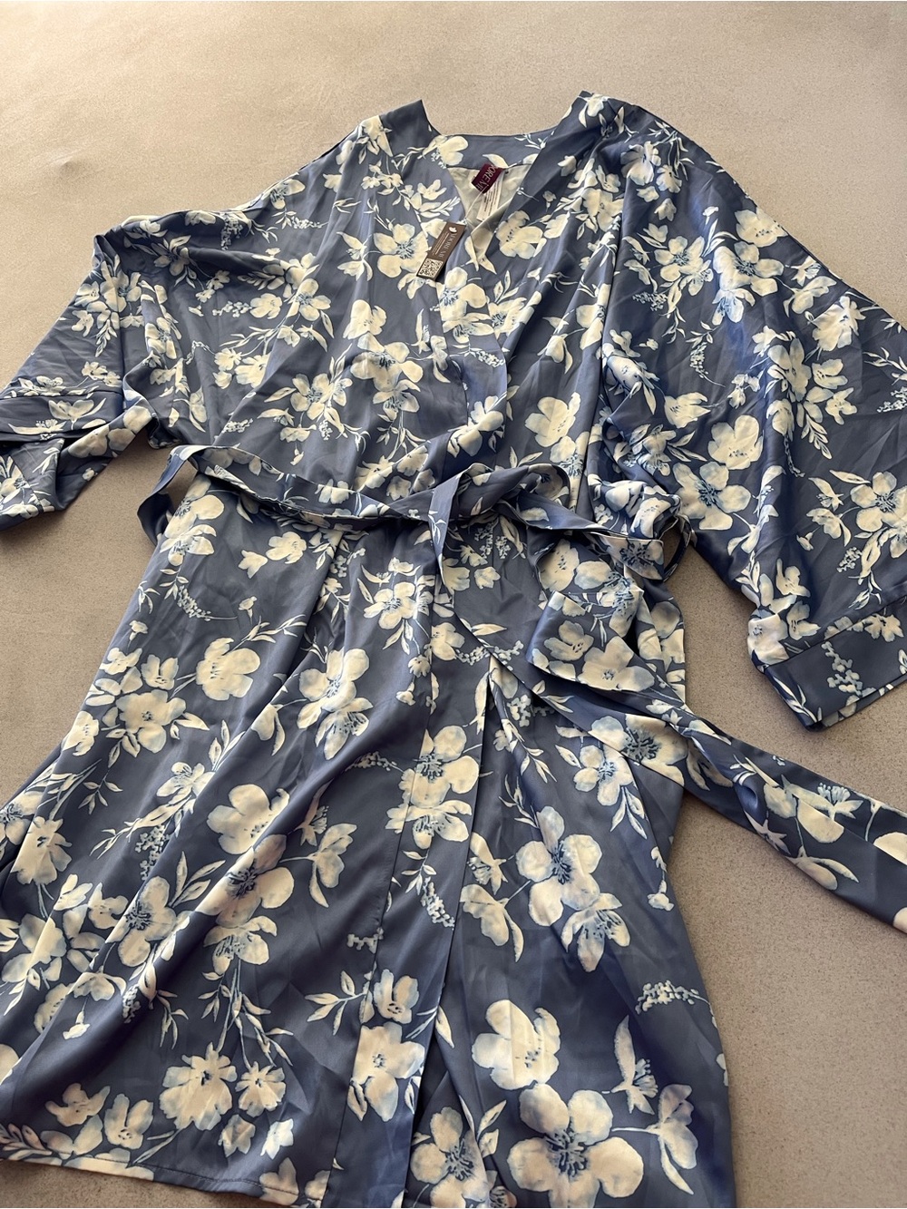 Adore Me Short Floral Satin Kimono Robe in Blue/Cream Size XL NWT